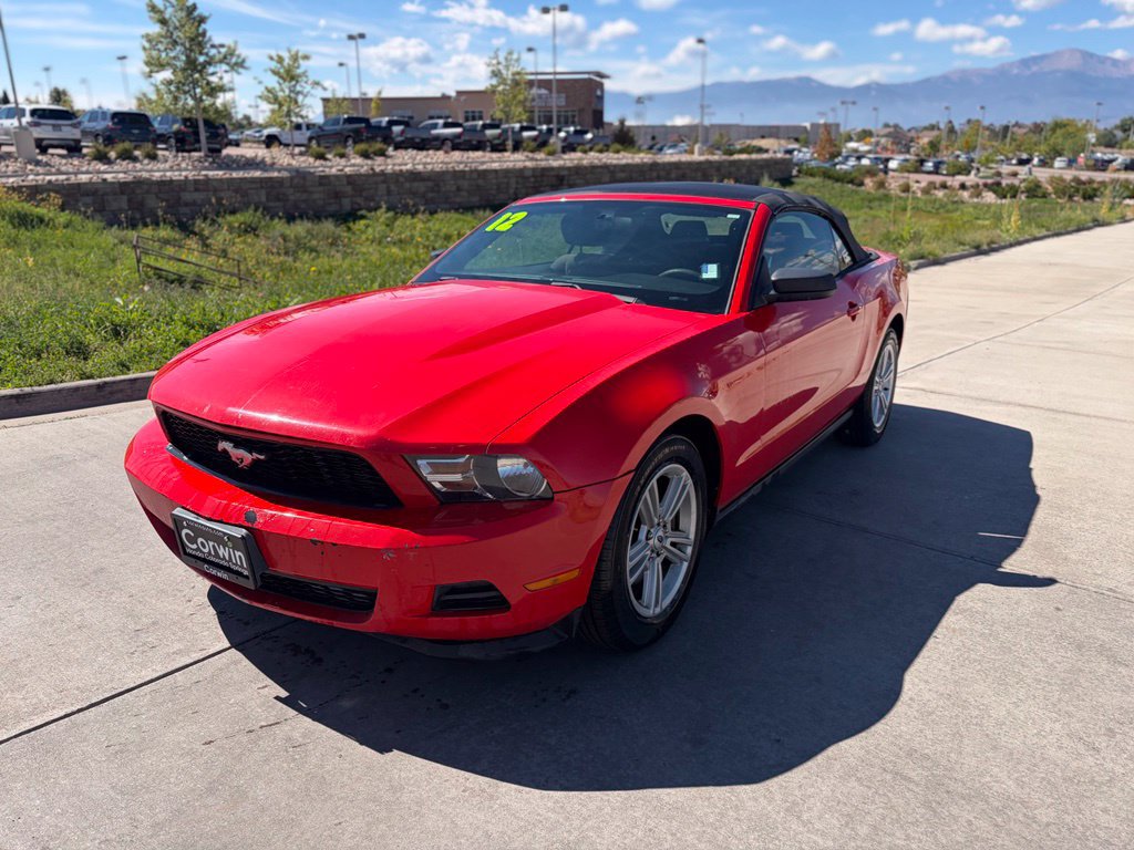 Used 2012 Ford Mustang Convertible RWD image 3