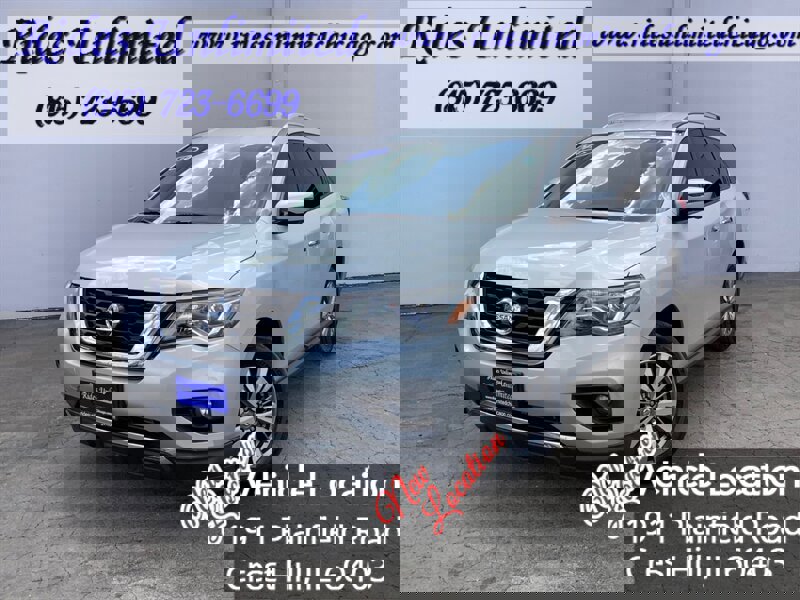 Used 2019 Nissan Pathfinder SL image 1