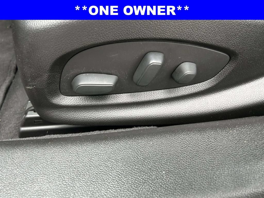 Used 2018 Chevrolet Impala Premier w/ Premier Confidence Package FWD image 17