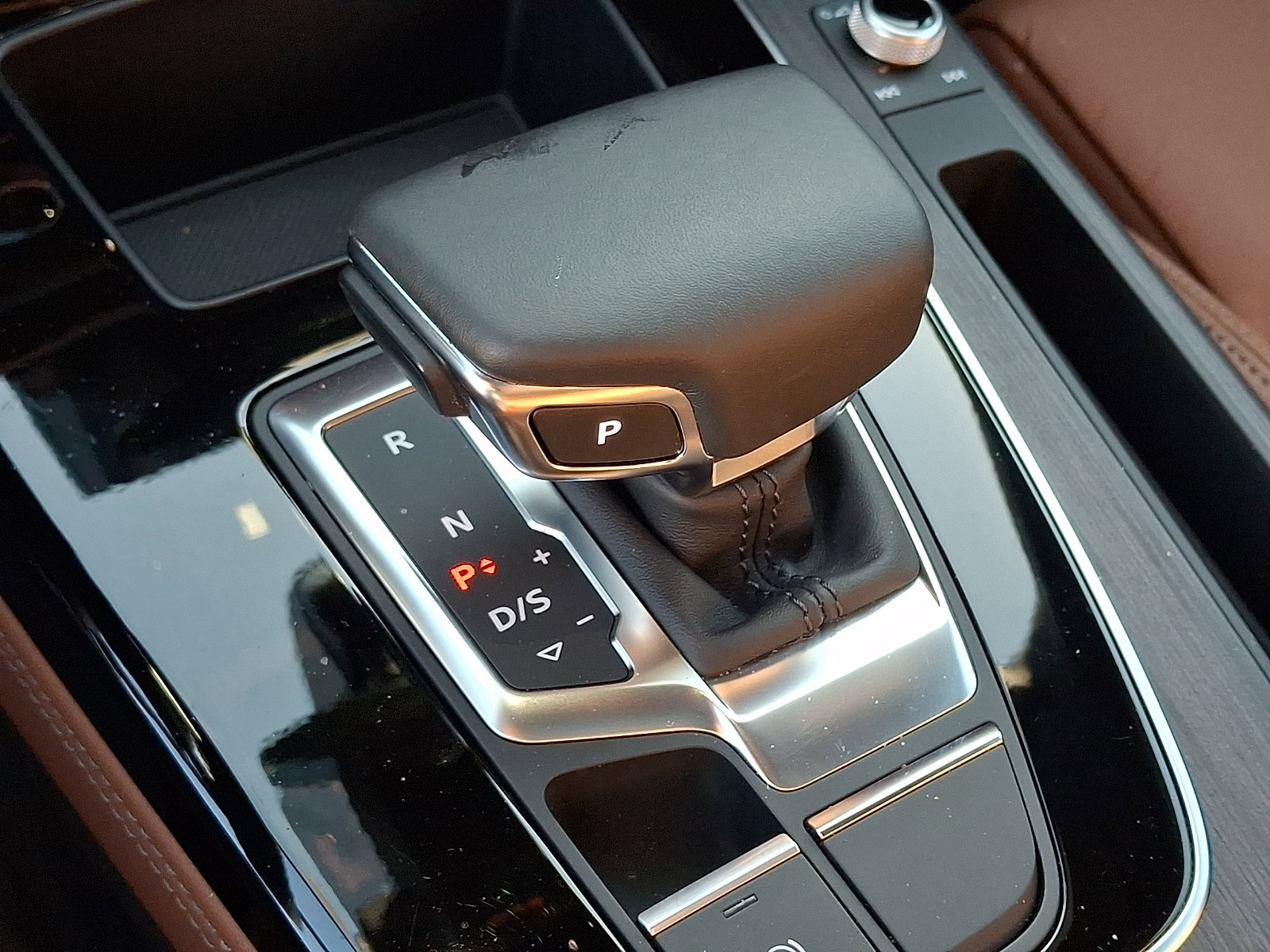 Certified 2025 Audi Q5 2.0T Premium Plus w/ Premium Plus Package image 16