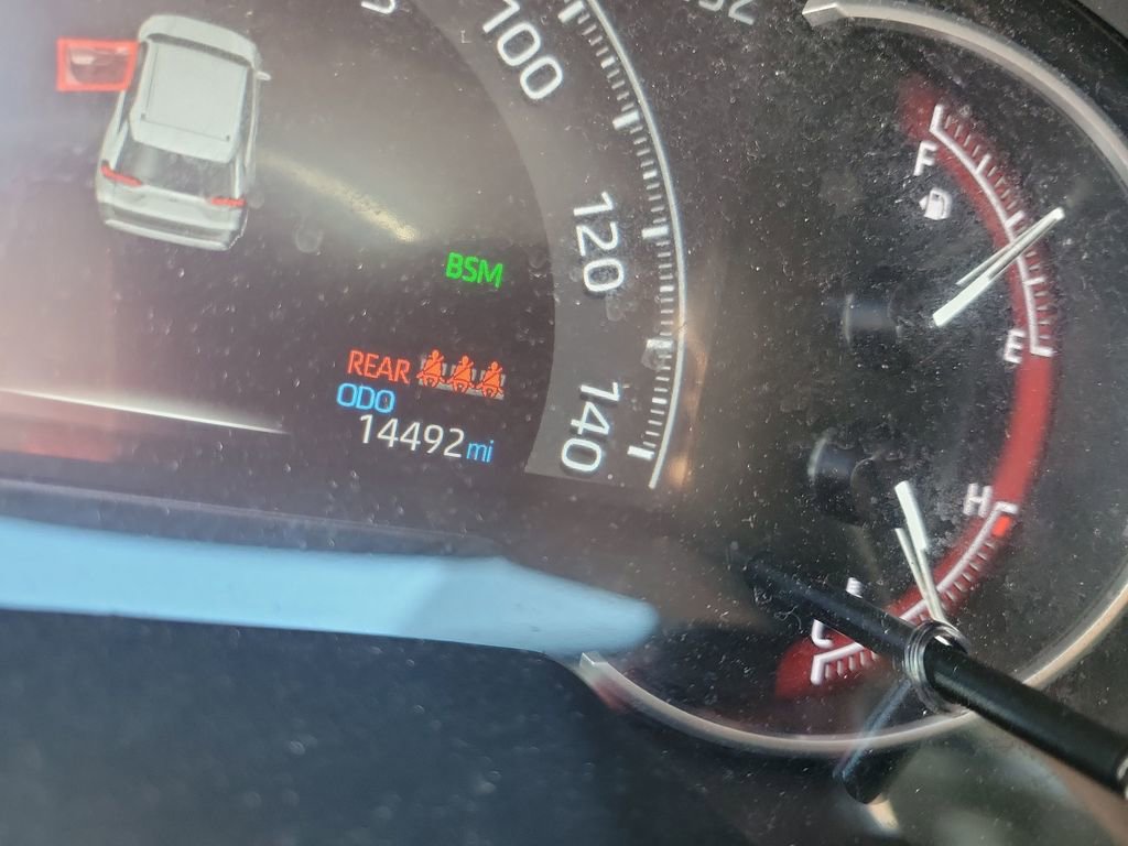 Certified 2025 Toyota RAV4 XLE image 30