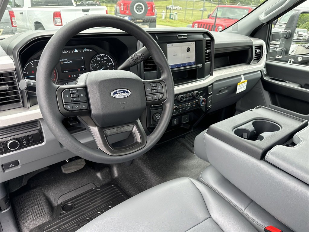 New 2025 Ford F250 XL w/ 360-Degree Camera Package image 17