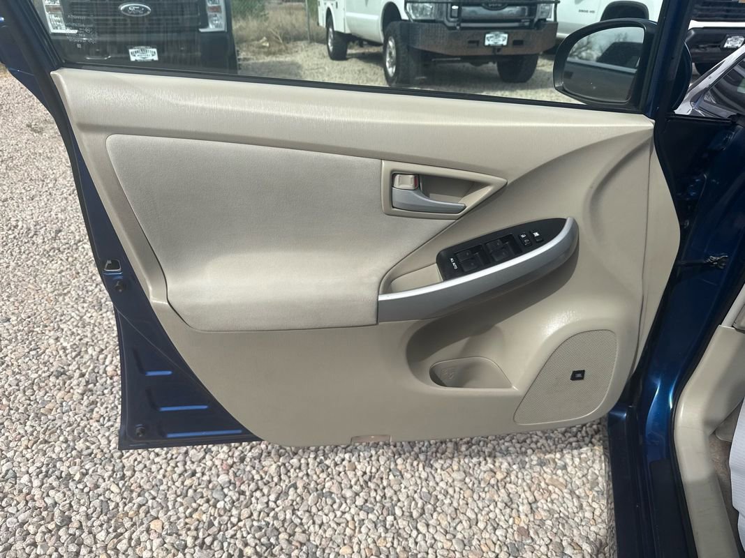 Used 2010 Toyota Prius Two FWD image 29