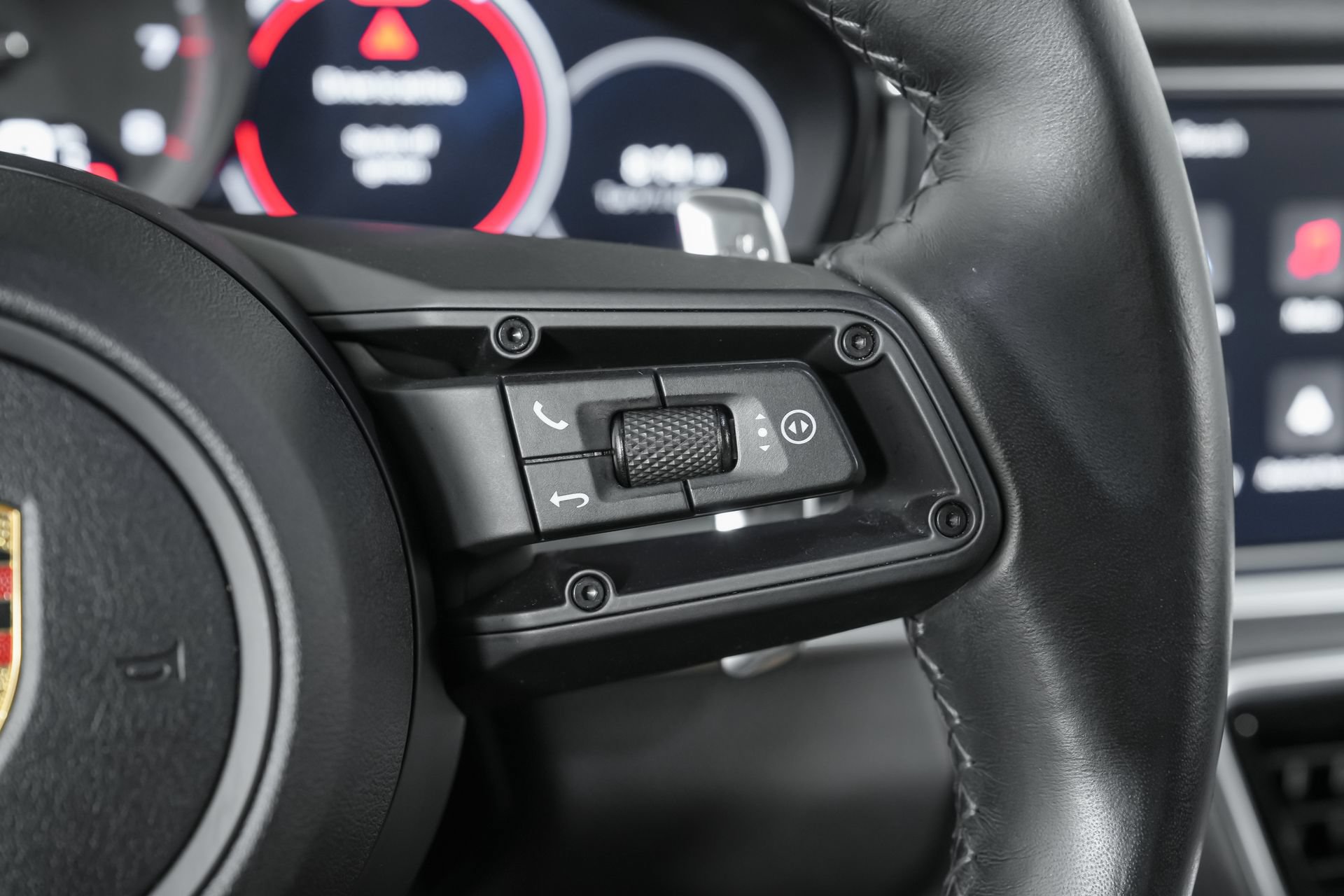 Used 2023 Porsche Panamera Platinum Edition RWD image 41