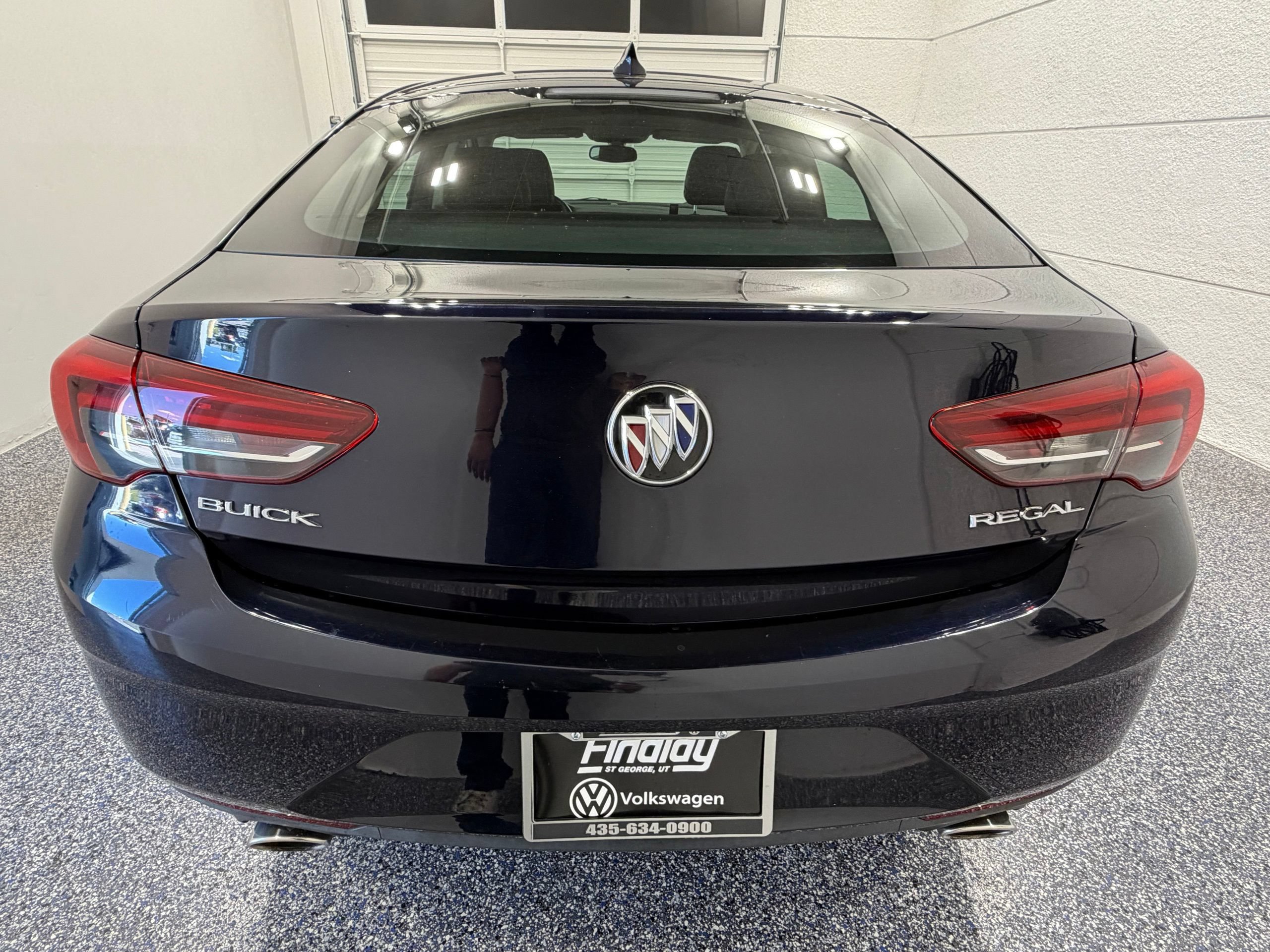 Used 2018 Buick Regal Essence FWD image 5