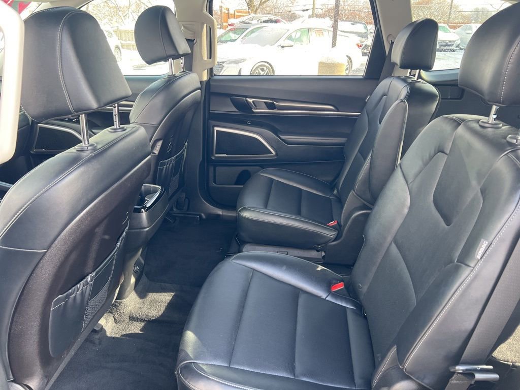 Certified 2023 Kia Telluride S w/ S Sunroof Package image 9