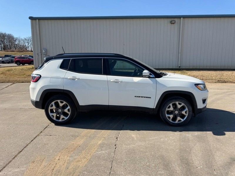 Used 2021 Jeep Compass Limited image 2