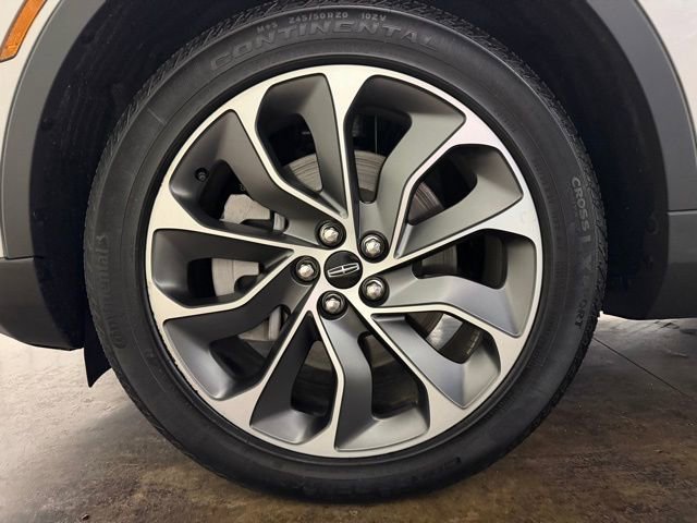 Used 2023 Lincoln Nautilus Reserve w/ Equipment Group 201A image 10