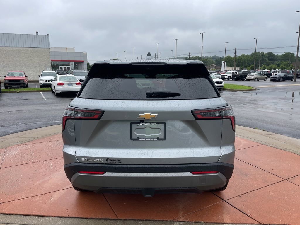 New 2025 Chevrolet Equinox LT w/ Safety and Technology Package image 13