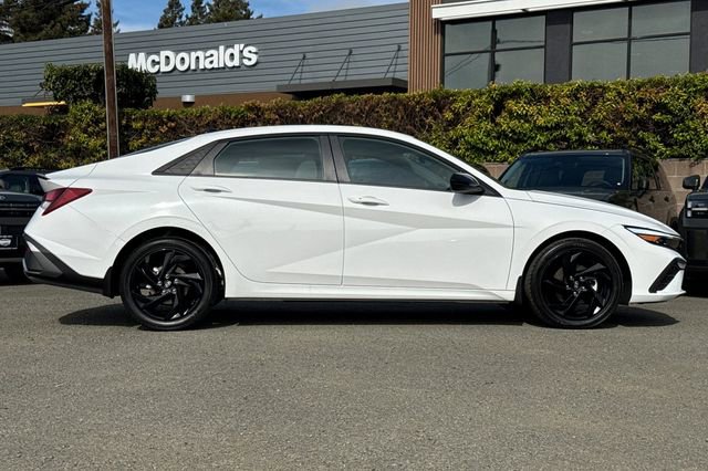 New 2026 Hyundai Elantra Sport image 5