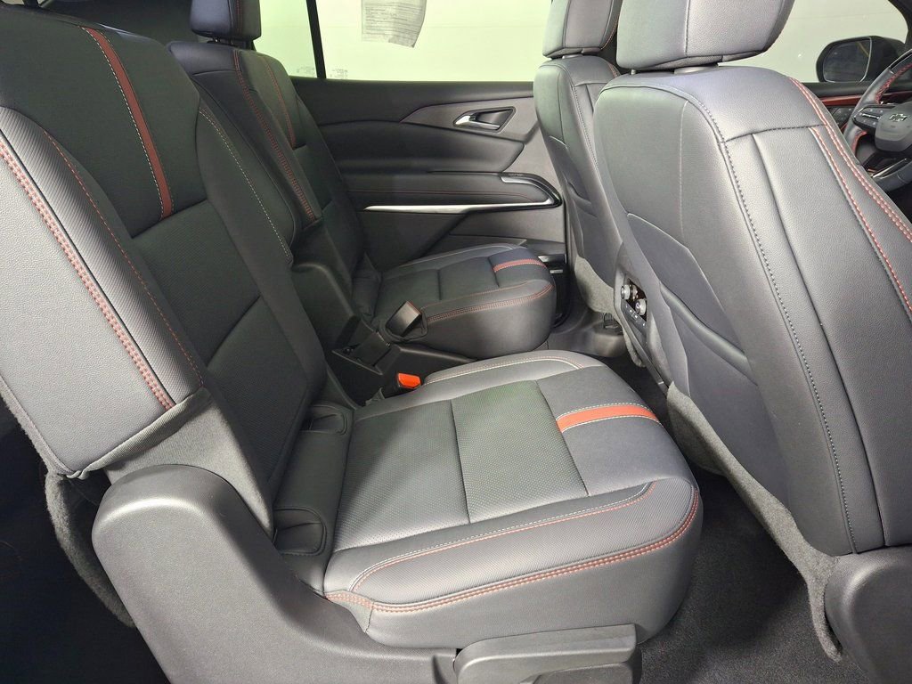 Used 2024 Chevrolet Traverse RS w/ LPO, Floor Liner Package image 34