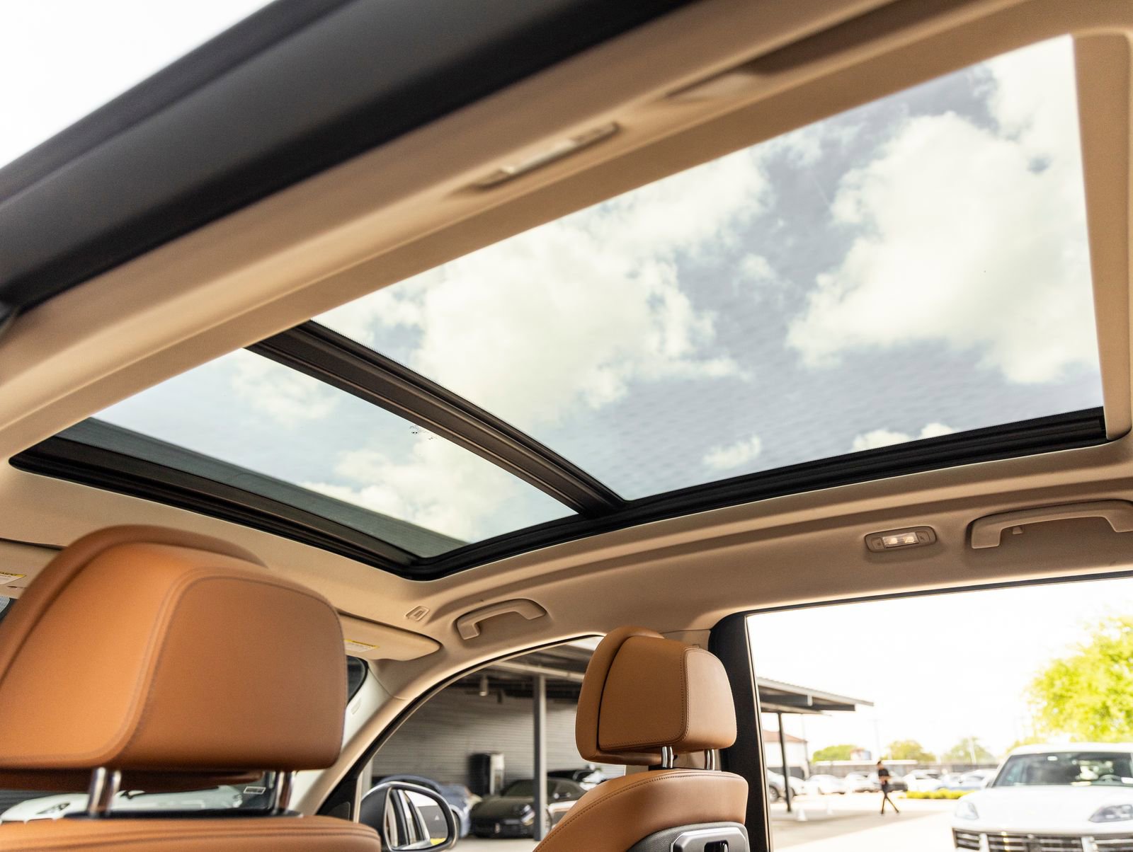 Used 2023 BMW X7 xDrive40i w/ Premium Package image 25