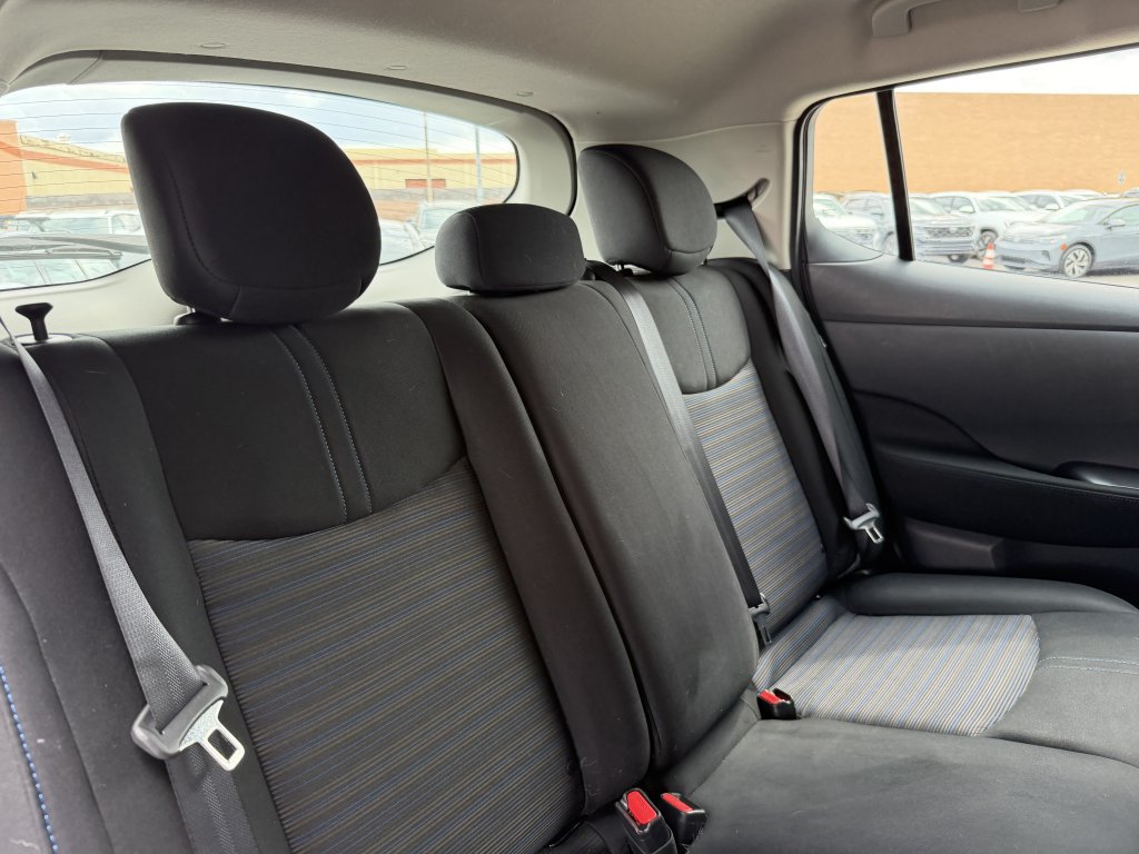 Used 2025 Nissan Leaf S FWD image 35