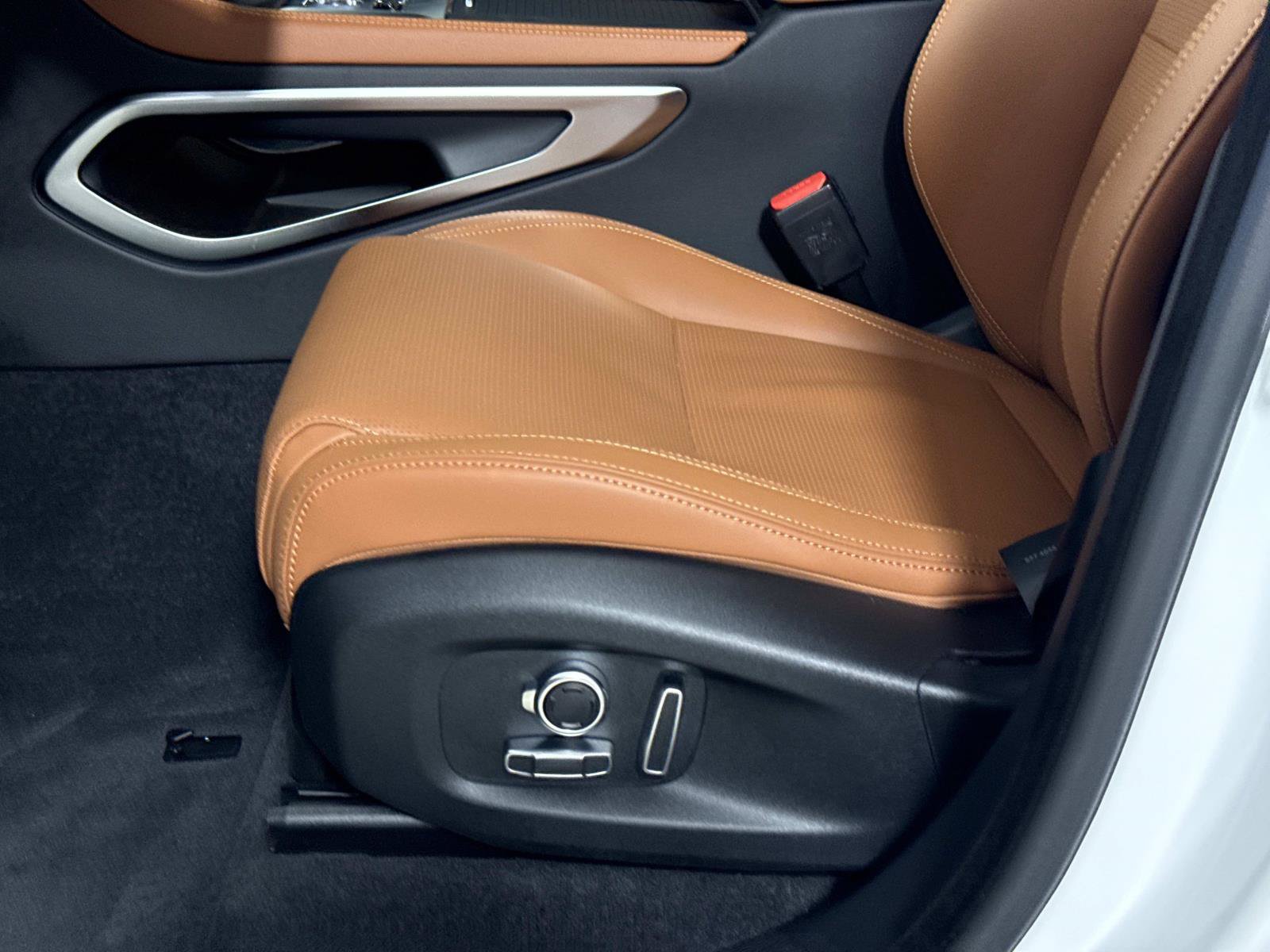 New 2026 Jaguar F-PACE R-Dynamic S AWD/4WD image 19
