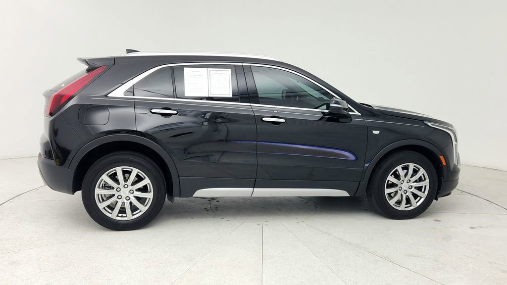 Certified 2023 Cadillac XT4 Premium Luxury w/ Cold Weather Package image 9