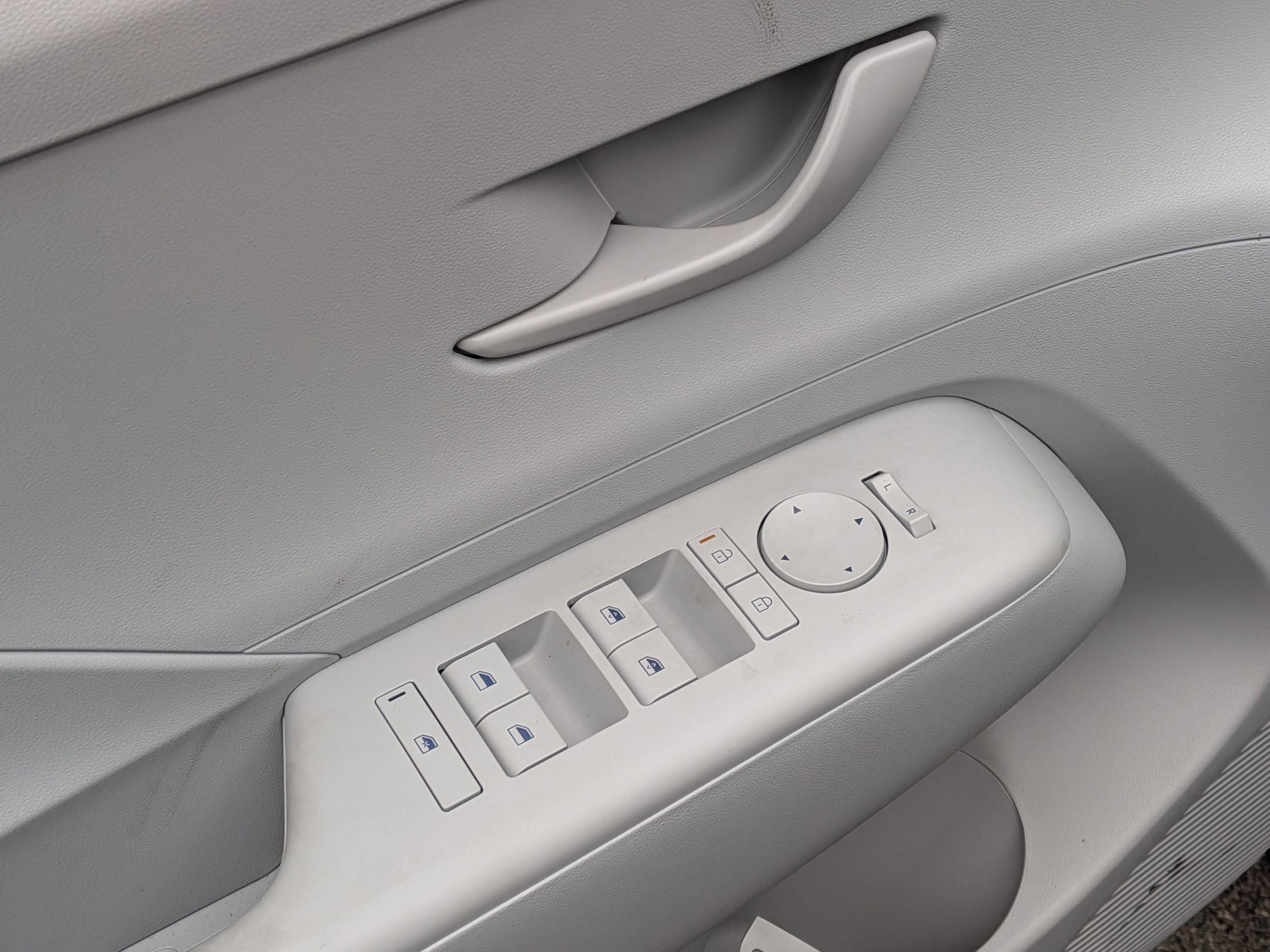 New 2026 Hyundai Kona SEL Sport FWD image 16