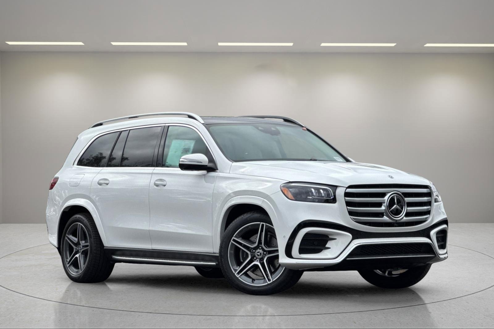 New 2026 Mercedes-Benz GLS 450 4MATIC image 2