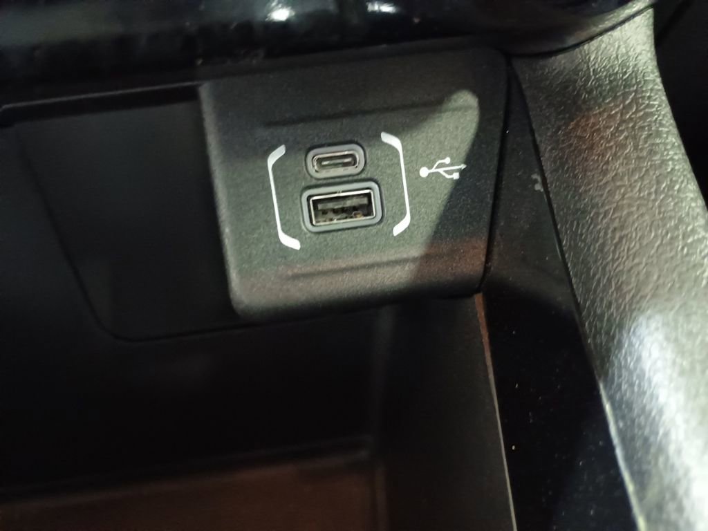 Used 2023 Jeep Compass High Altitude image 21