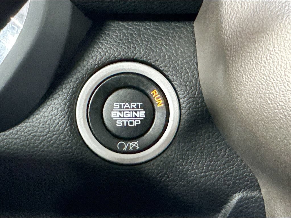 Used 2024 RAM 3500 Laramie AWD/4WD image 22