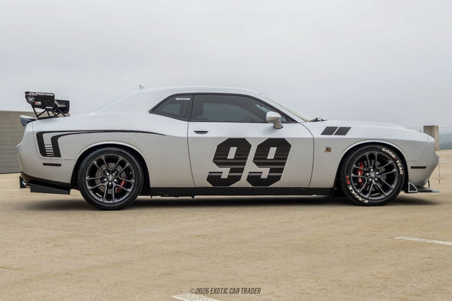 Used 2021 Dodge Challenger R/T Scat Pack RWD image 9
