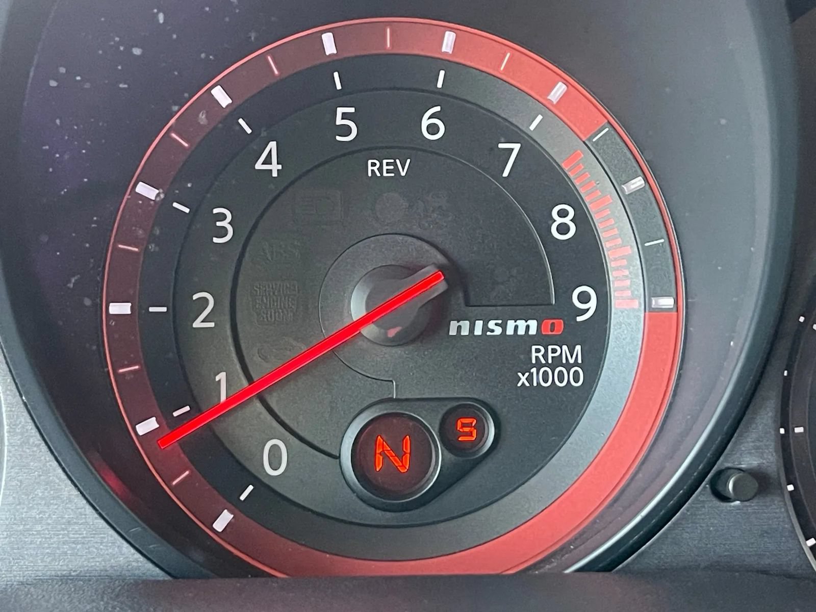 Used 2016 Nissan 370Z NISMO RWD image 32