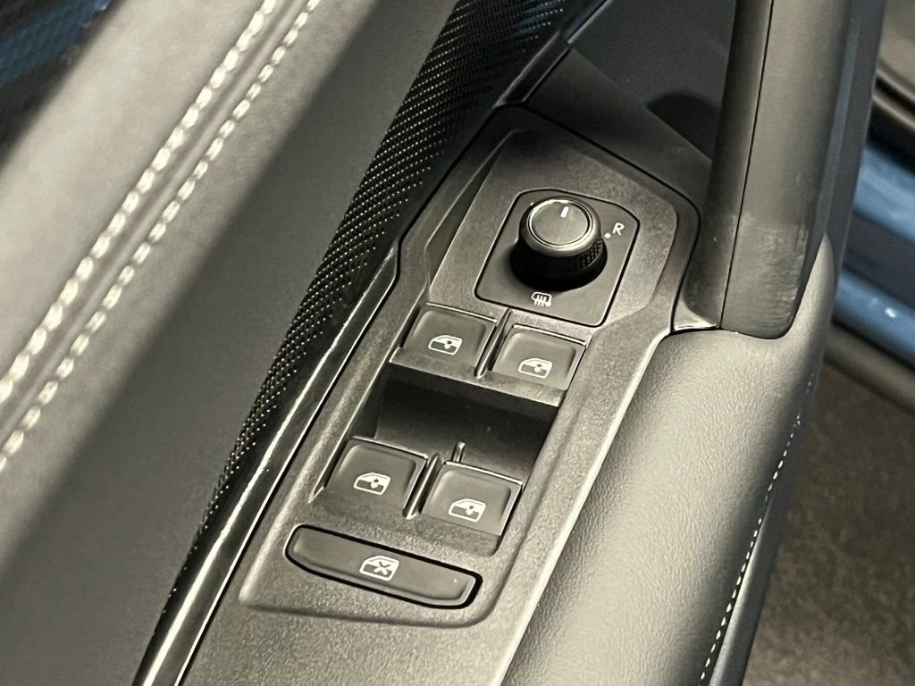 New 2026 Volkswagen Tiguan SE R-Line AWD/4WD image 7