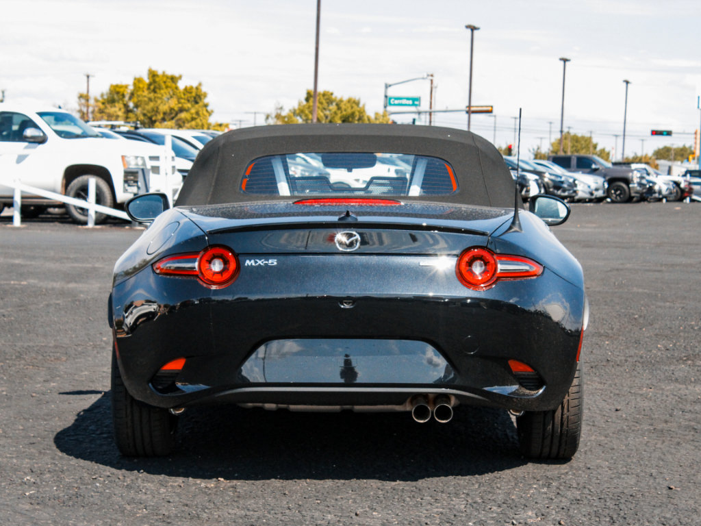 New 2026 MAZDA MX-5 Miata Club w/ Interior Package RWD image 5