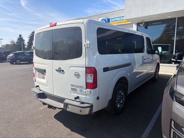 Used 2016 Nissan NV 3500 SL RWD image 3