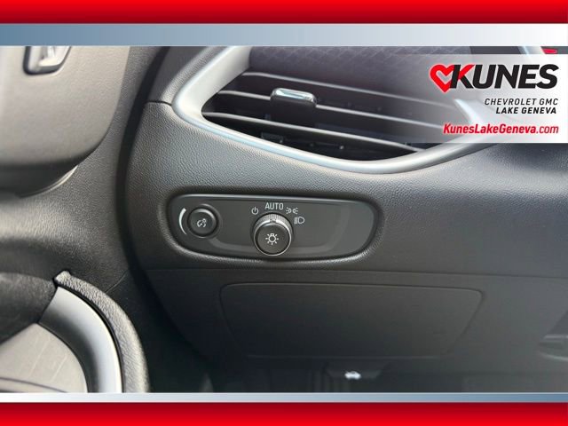 Used 2024 Chevrolet Malibu LT image 39