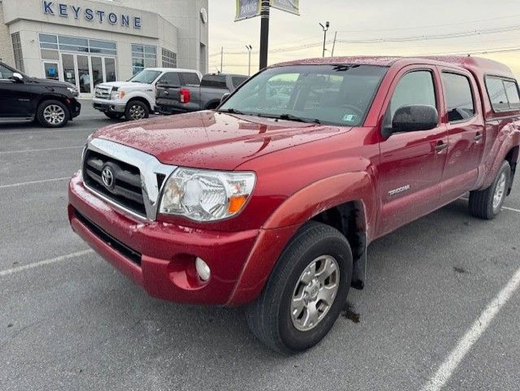 Used 2005 Toyota Tacoma 4x4 Double Cab image 2