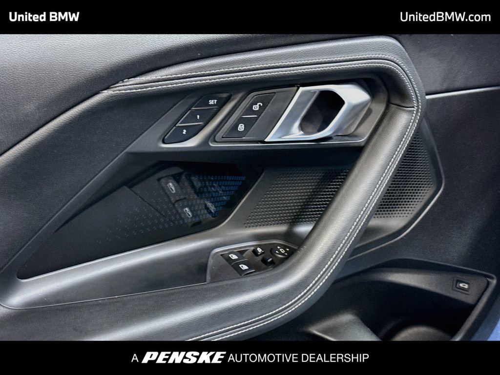 Used 2025 BMW M240i Coupe RWD image 3