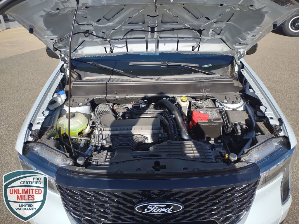 New 2025 Ford Maverick XLT w/ XLT Luxury Package image 23