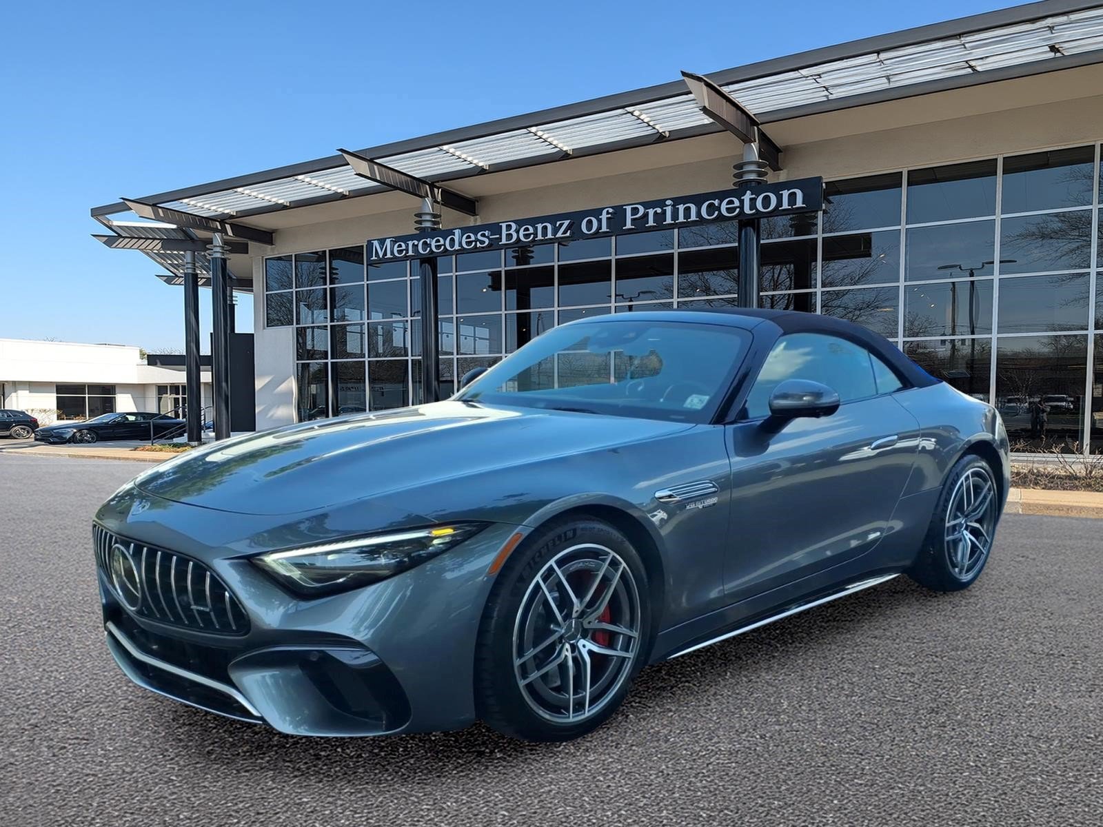 Certified 2022 Mercedes-Benz SL 55 AMG 4MATIC image 7