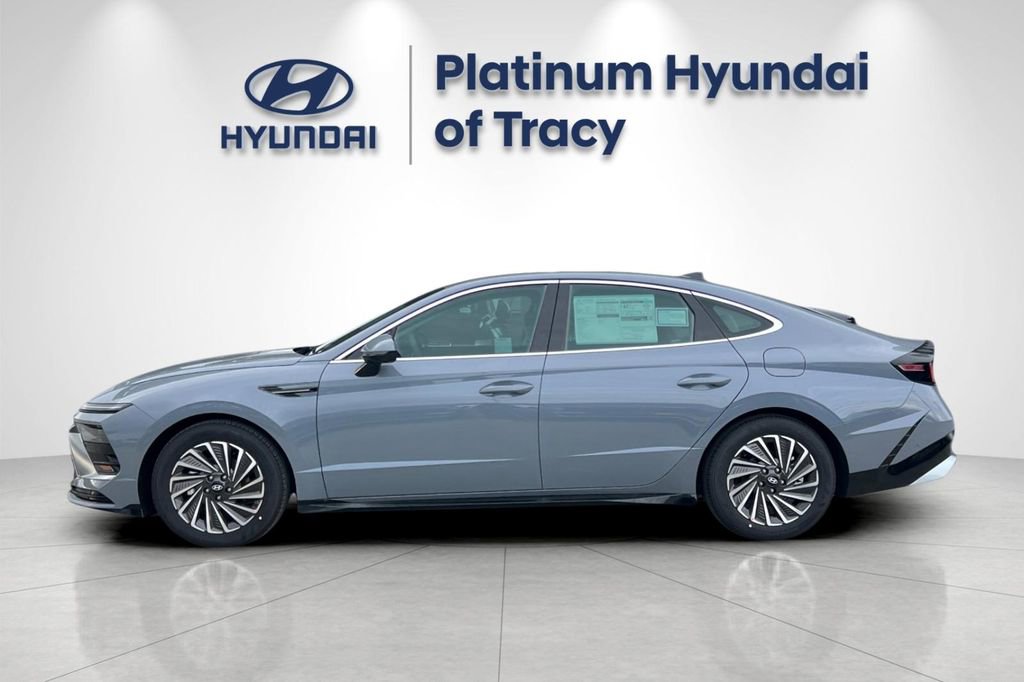 New 2026 Hyundai Sonata Limited FWD image 7