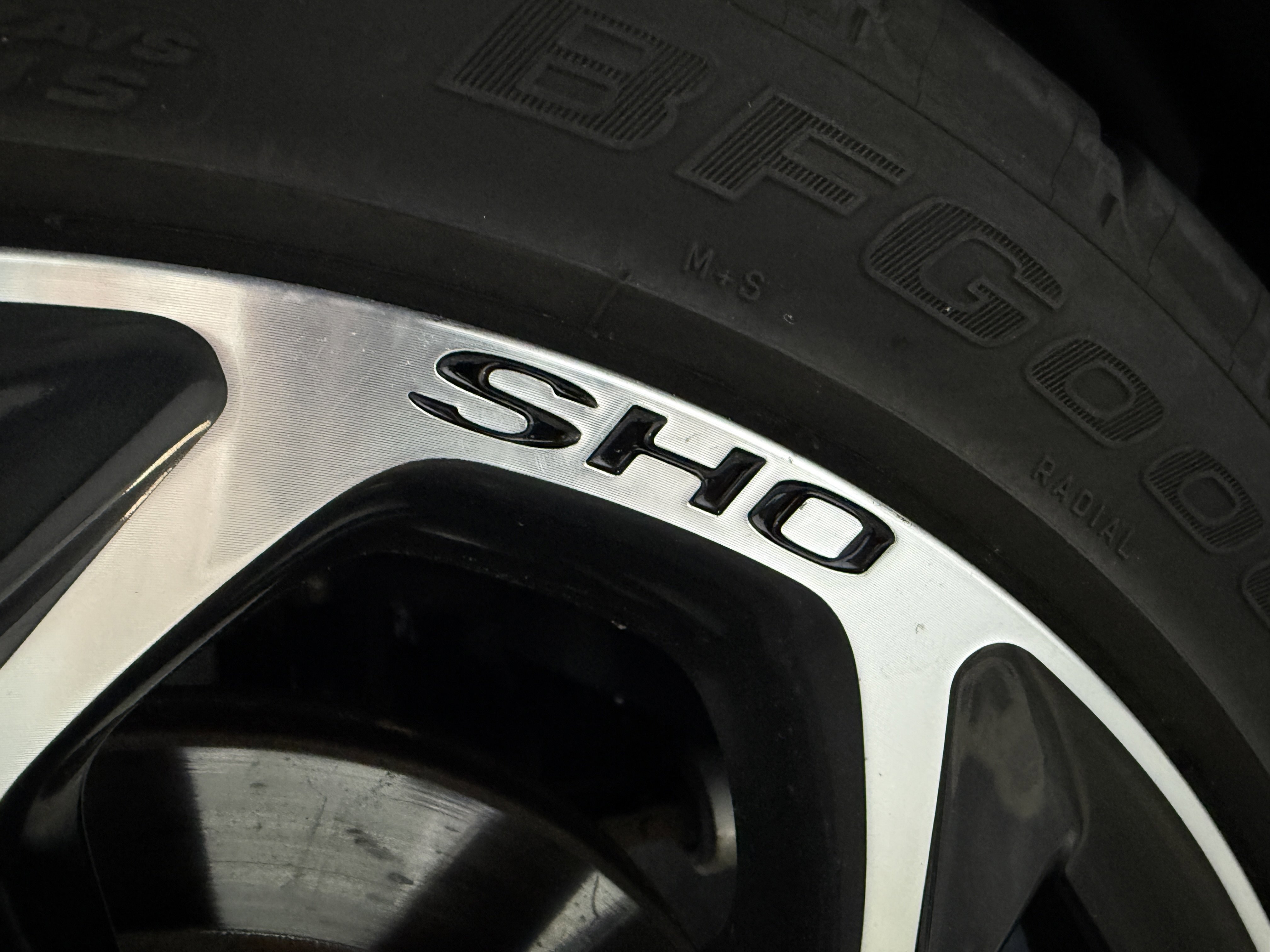 Used 2018 Ford Taurus SHO w/ Sho Performance Package image 32