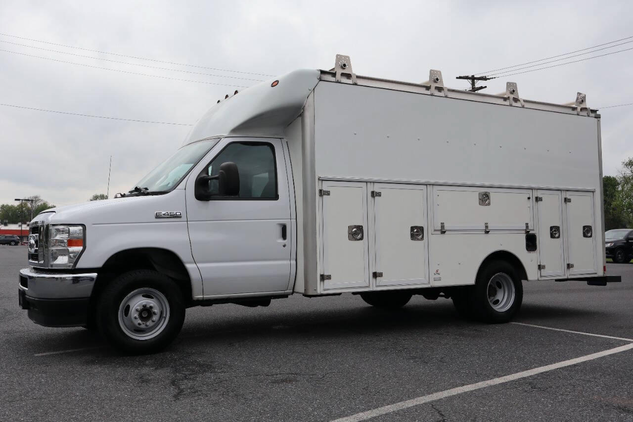 Used 2022 Ford E-450 and Econoline 450 Super Duty w/ Power Windows & Locks Group RWD image 6