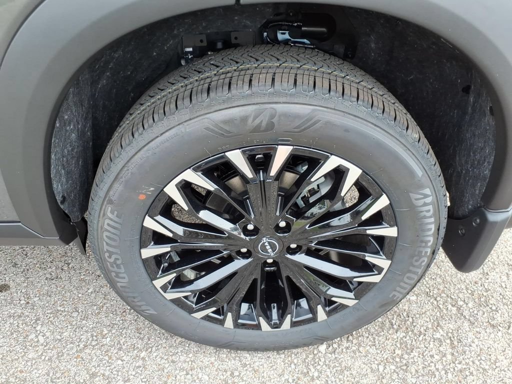 New 2026 Nissan Rogue Dark Armor FWD image 4