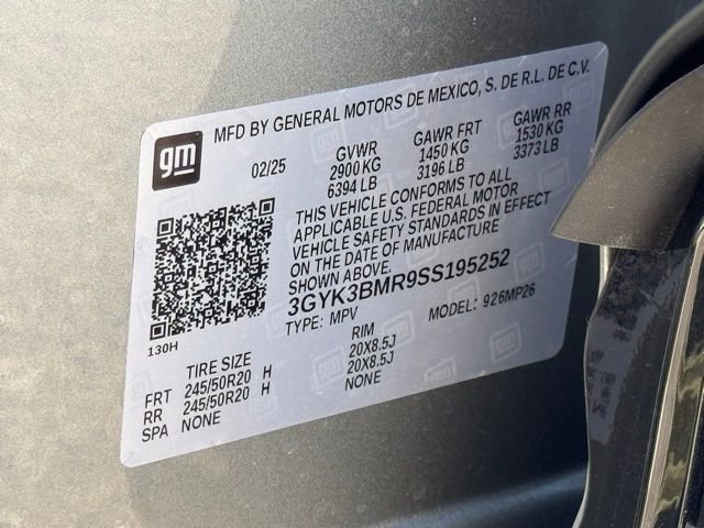 New 2025 Cadillac Optiq Luxury 1 image 21