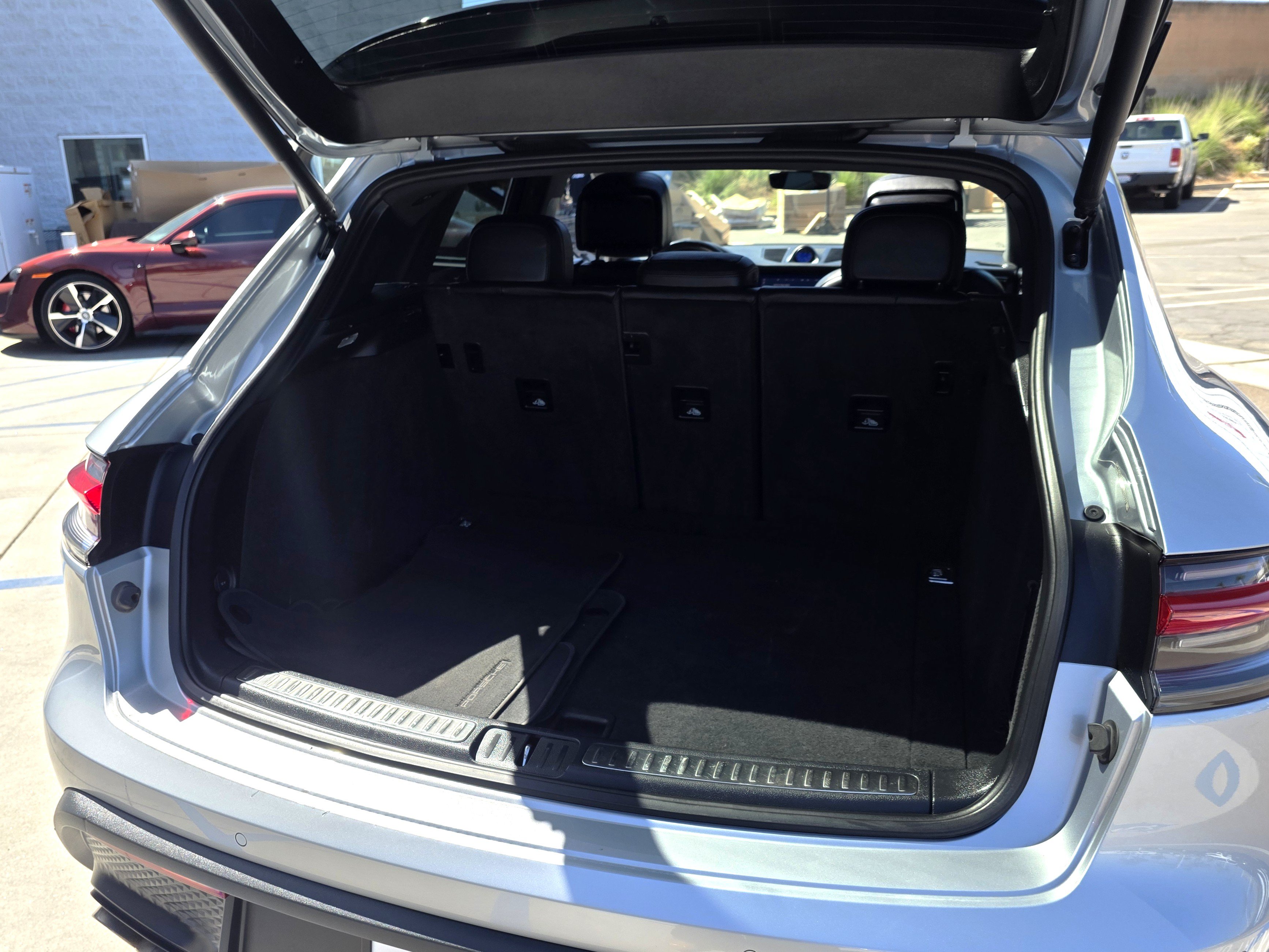 Used 2022 Porsche Macan S AWD/4WD image 21
