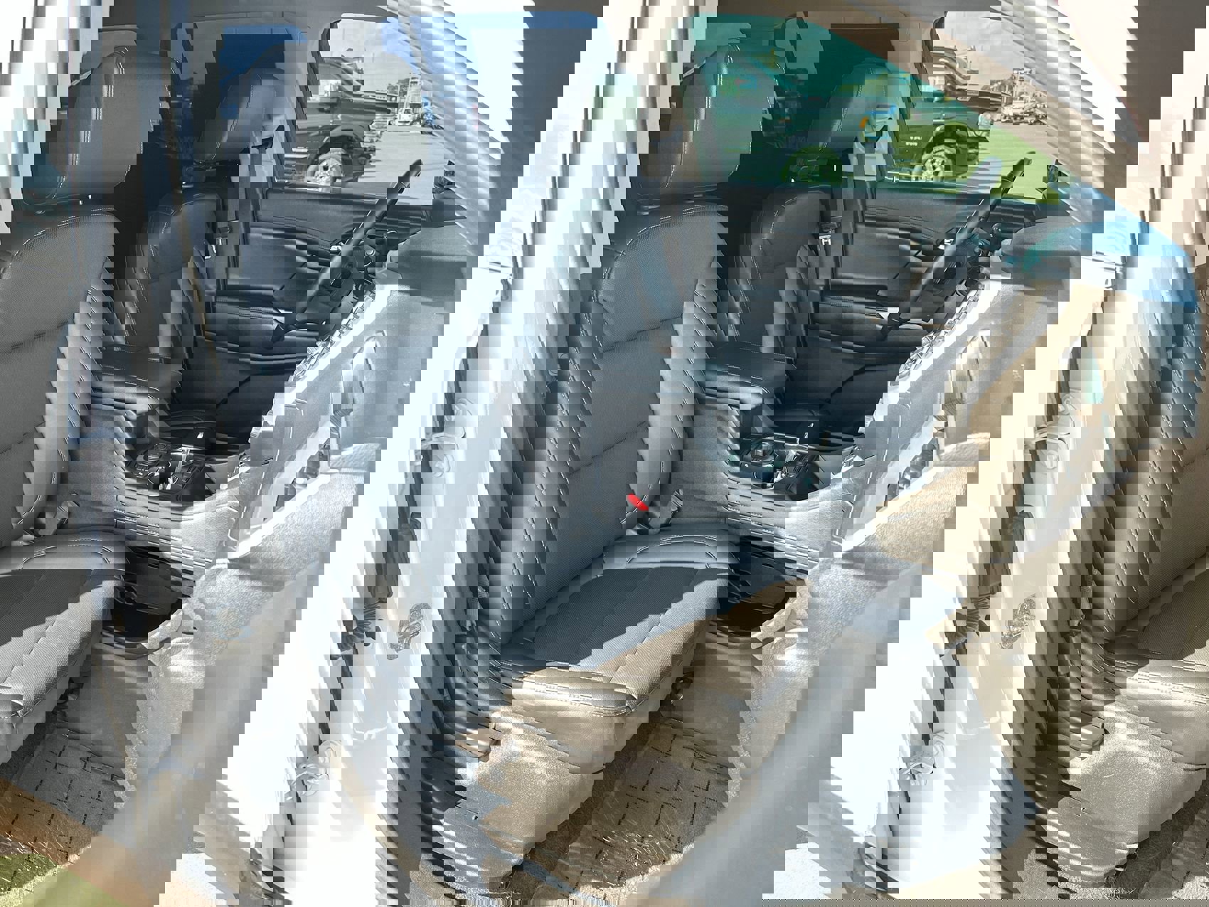 Used 2021 GMC Acadia SLT image 25