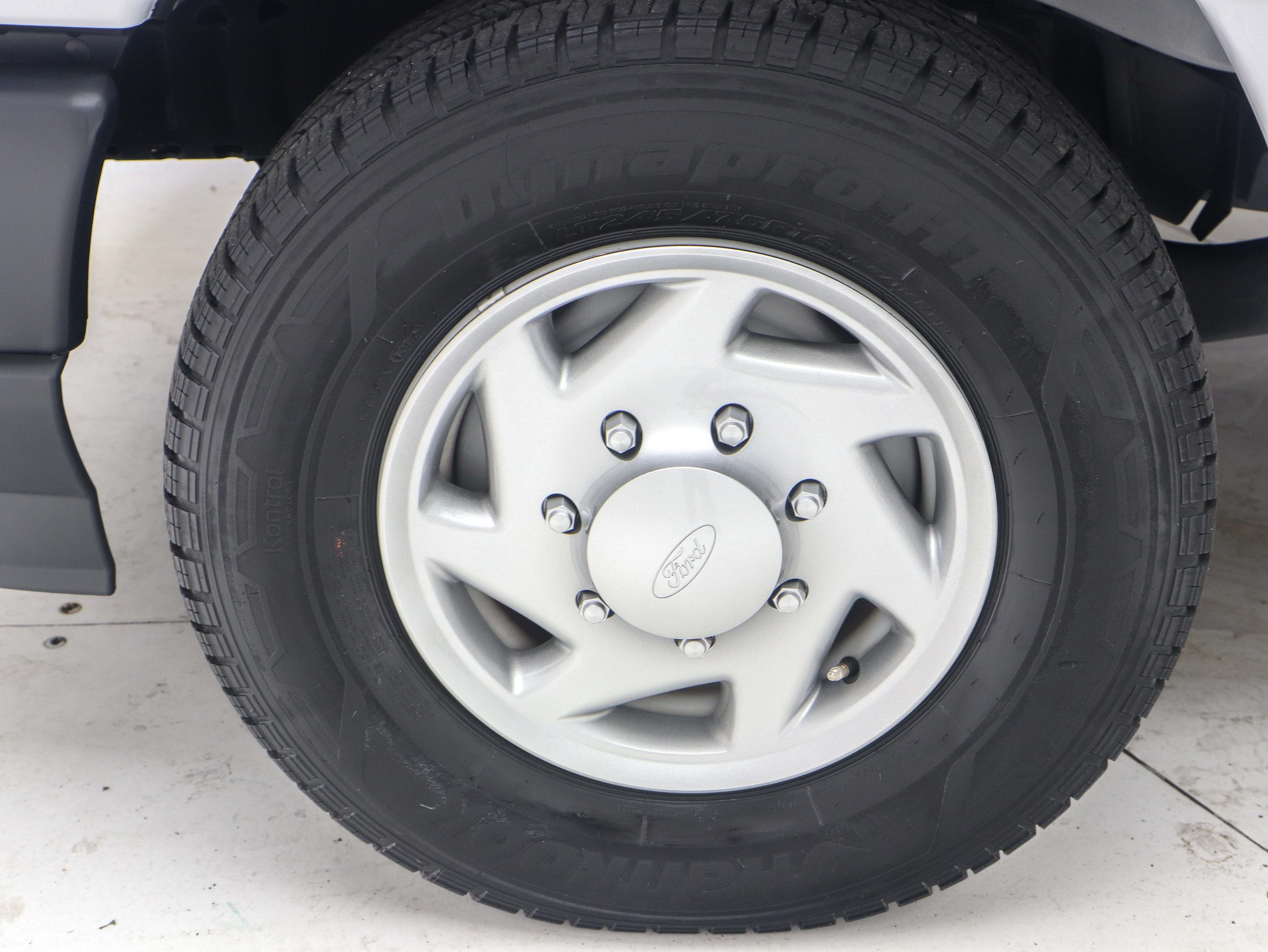 Used 2023 Ford E-350 and Econoline 350 Super Duty w/ Power Windows & Locks Group RWD image 25