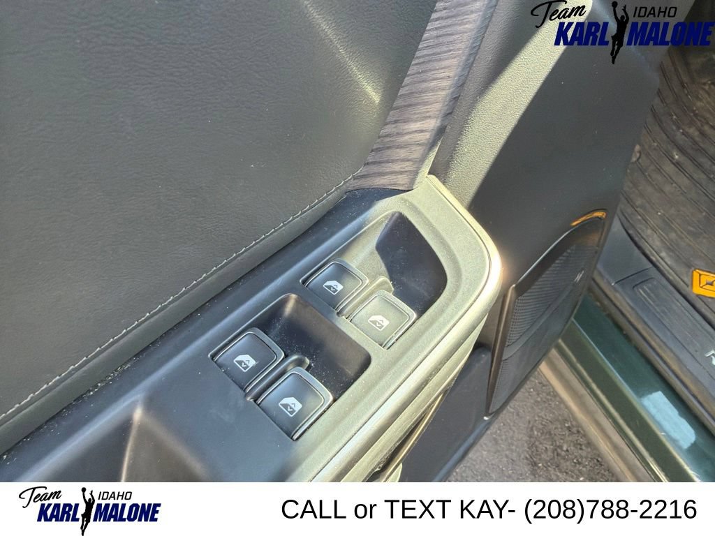 Used 2023 Rivian R1S Adventure AWD/4WD image 33