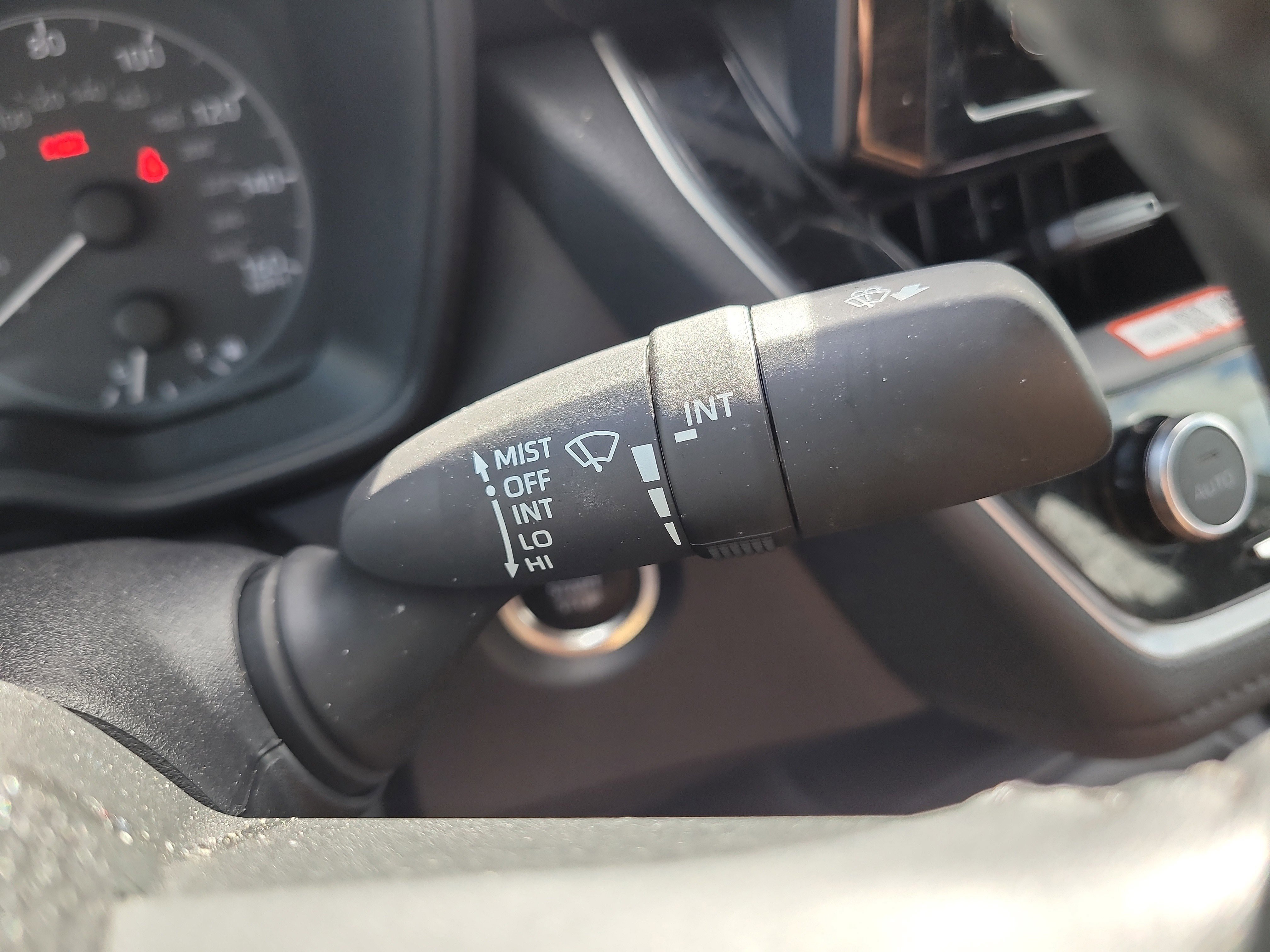 Certified 2025 Toyota Corolla SE image 29