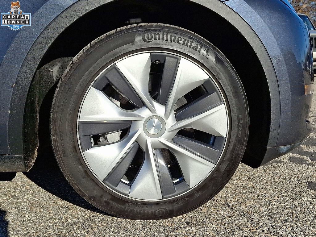Used 2022 Tesla Model Y Long Range image 8