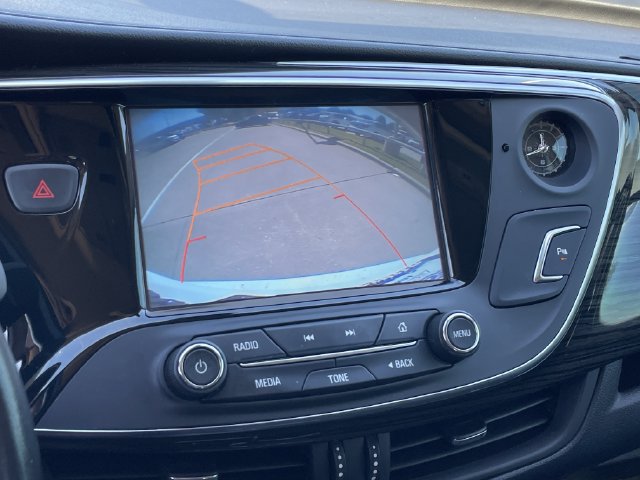 Used 2018 Buick Envision Essence FWD image 17