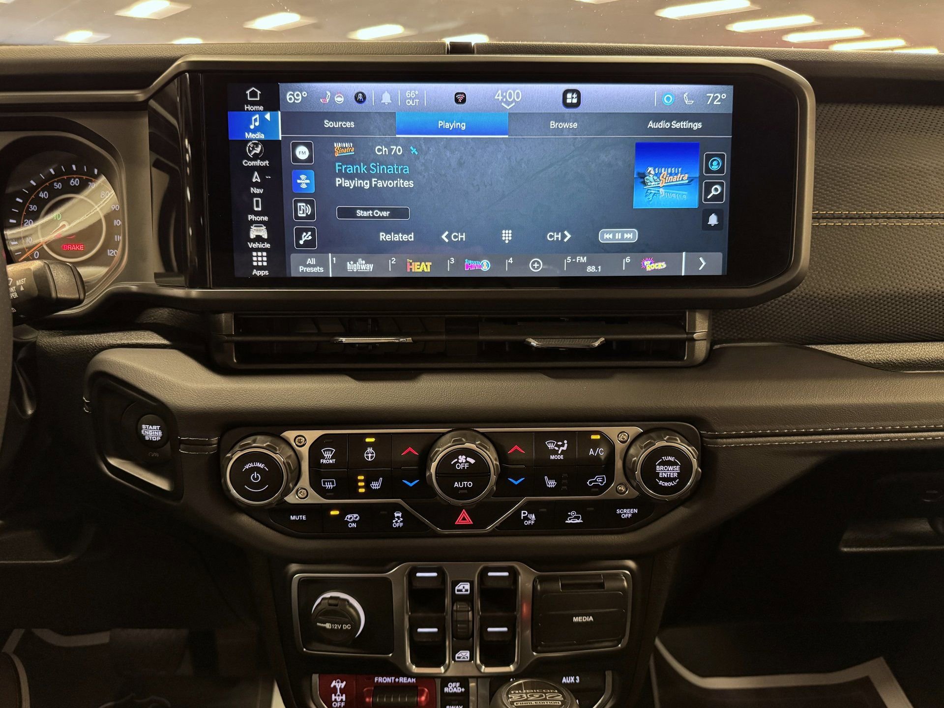 Used 2024 Jeep Wrangler Unlimited Rubicon 392 image 56