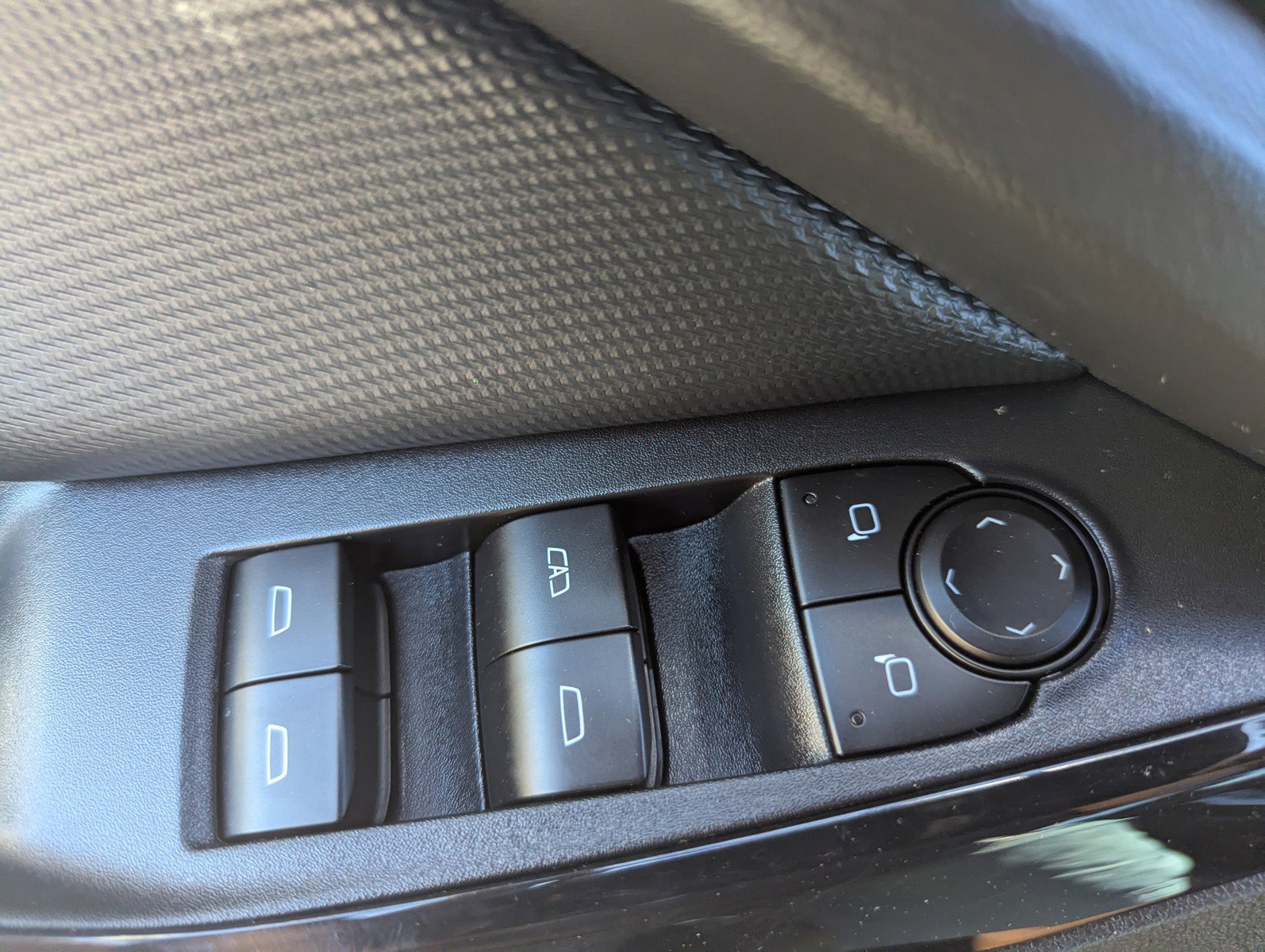 Certified 2025 Chevrolet Equinox LT image 27