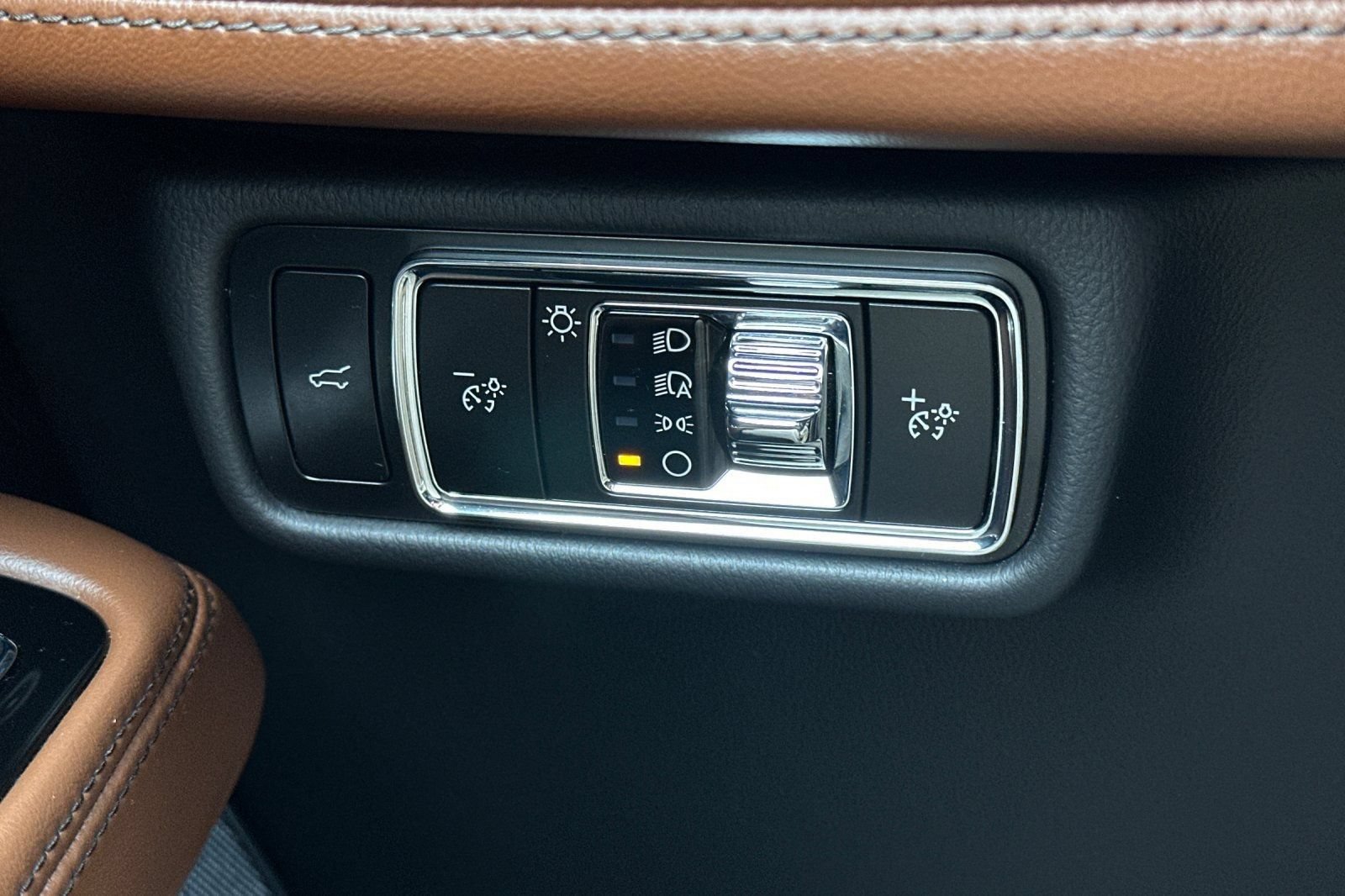 Used 2024 Lincoln Aviator Reserve AWD/4WD image 36