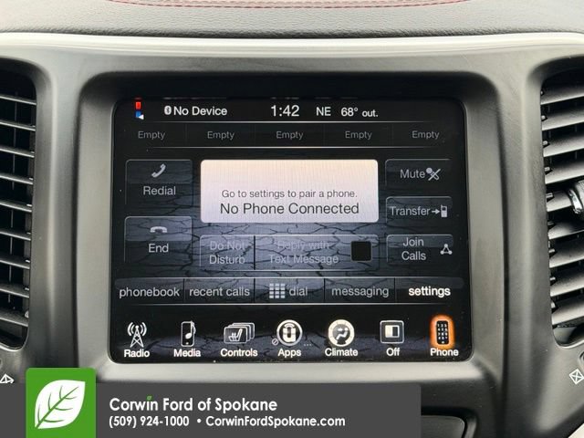 Used 2017 Jeep Cherokee Trailhawk AWD/4WD image 27
