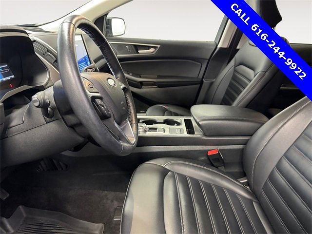 Used 2022 Ford Edge SEL w/ Convenience Package image 5